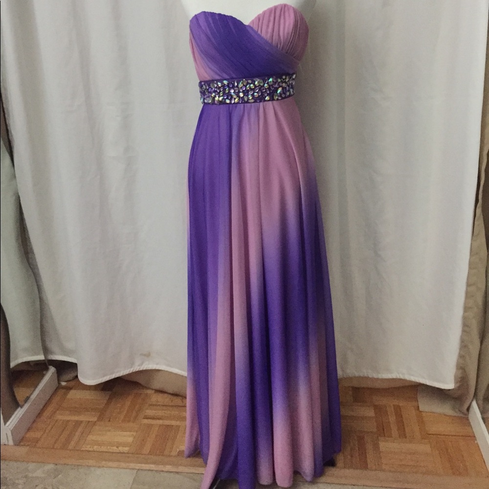 Elegant long formal junior strapless dress